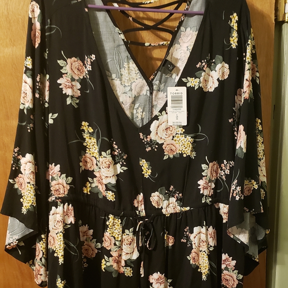 ** SOLD** Beautiful top
